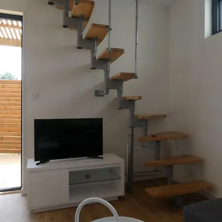 בית נופש Les Amarres, Maison Bois Avec Terrasse Proche לה רושל